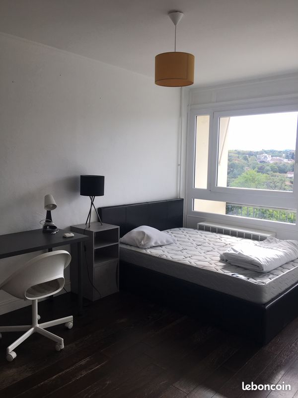 Appartement 4 pièces 77 m² · à Oullins-Pierre-Bénite · 77 m² · 580 €/mois
