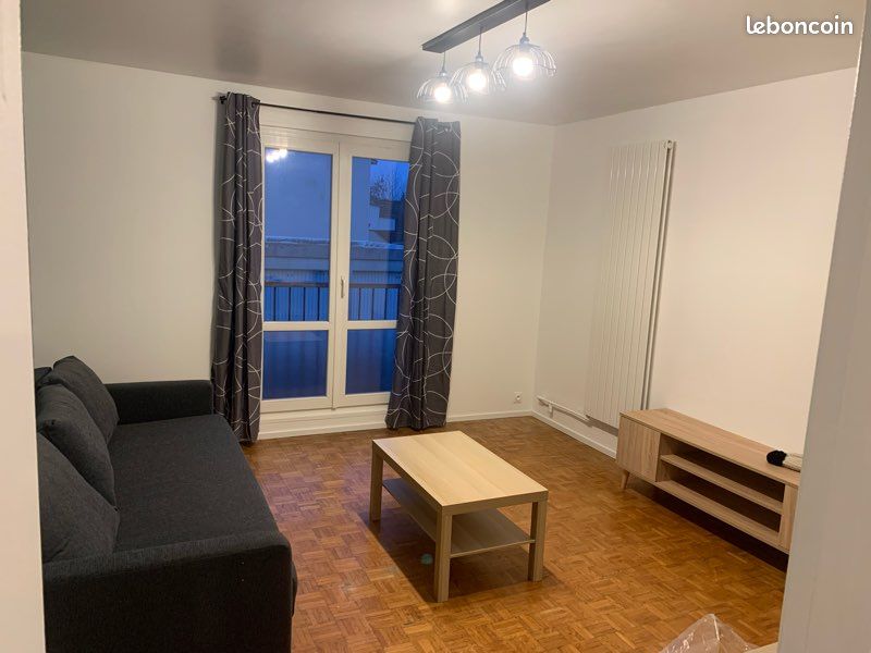Appartement 1 pièce 34 m² · à Bois-d'Arcy · 34 m² · 850 €/mois