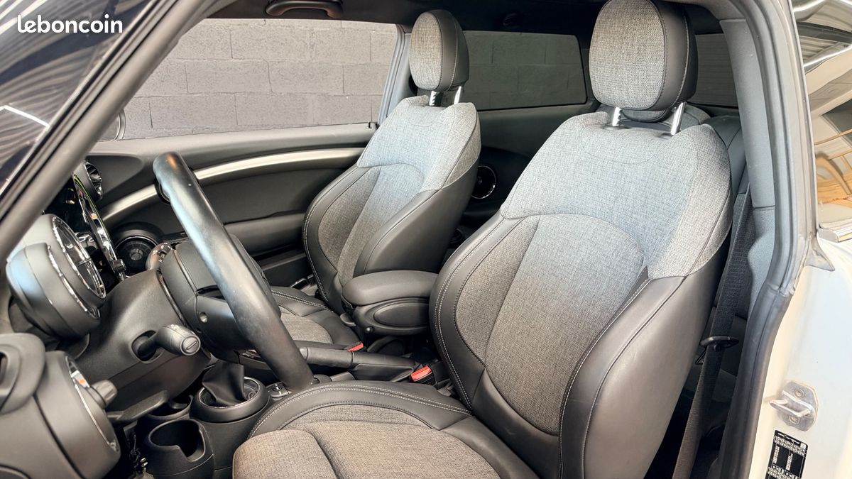 MINI MINI 2.0 192CH PACK JCW / TOIT OUVRANT / CARPLAY / GARANTIE 6 MOIs (image 5)