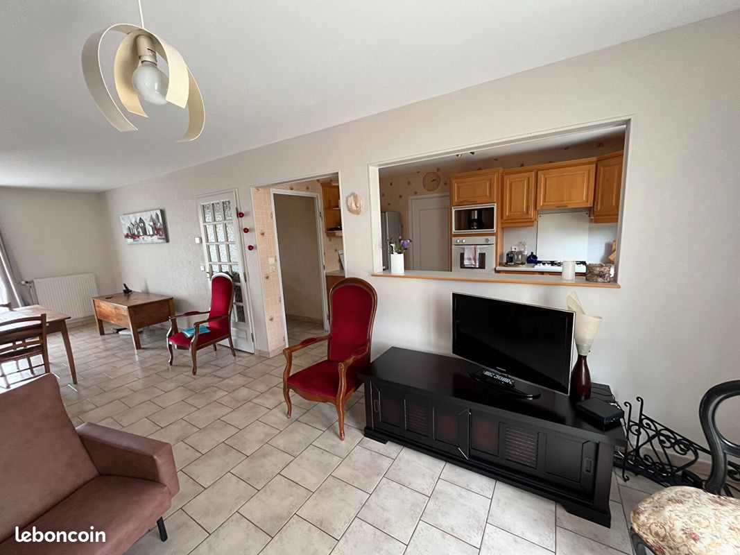 Maison 5 pièces 106 m² - Ligugé 86240 (image principale 7)