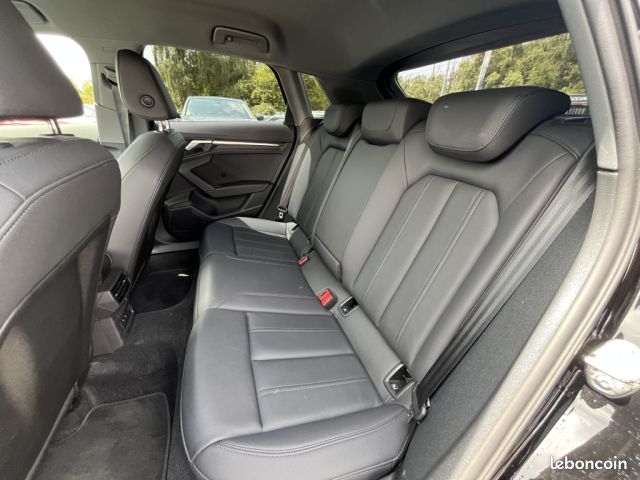 Audi A3 sportback 35 TFSI Mild Hybrid 150 S tronic 7 Design Luxe (image 9)