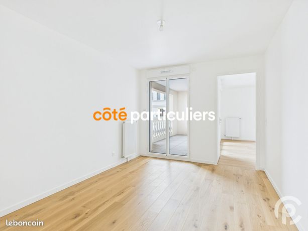 https://img.leboncoin.fr/api/v1/lbcpb1/images/be/a1/60/bea1600255a95af21cbcf79b78571c4cf3b5d270.jpg?rule=ad-image