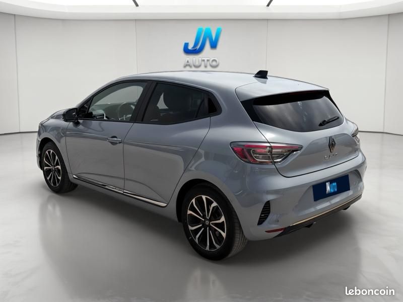 Renault Clio 1.6 E-Tech 145ch full hybrid Techno (image 3)