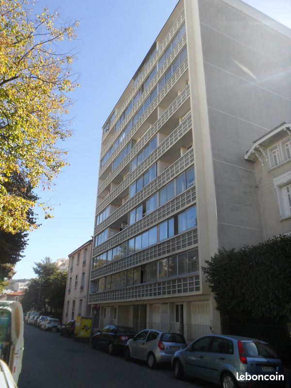 Appartement 3 pièces 52 m² · à Saint-Étienne · 52 m² · 68 000 €
