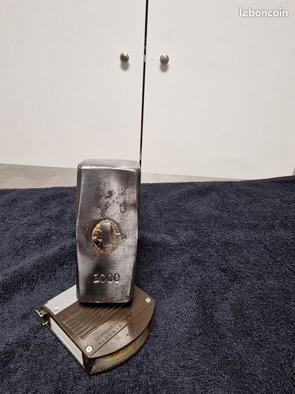 Ancien Marteau De Forgeron Octogonal - 2,150 Kg - Outil XXème 1940-1960