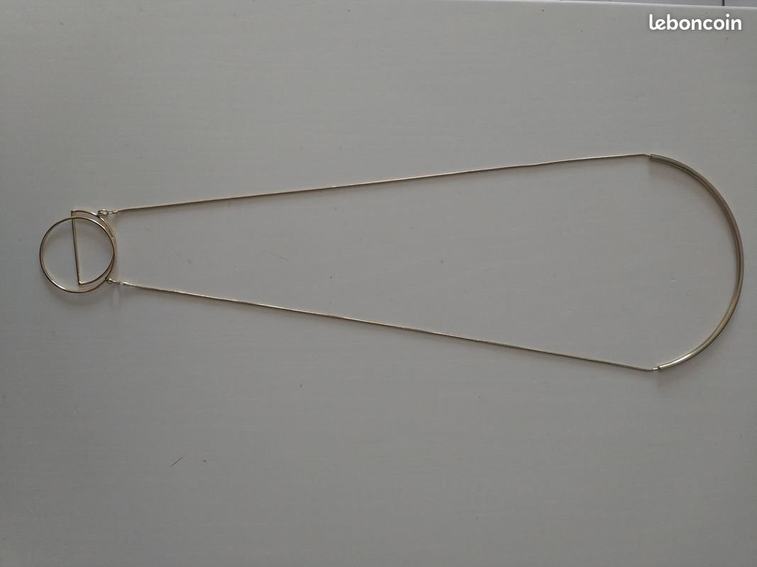 Collier sautoir (image 1)