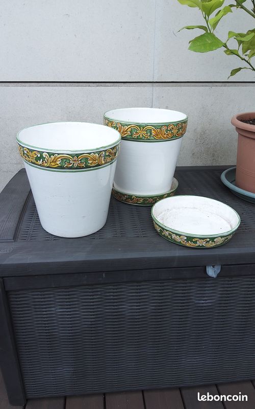 Paire de pots émaillées (image 2)
