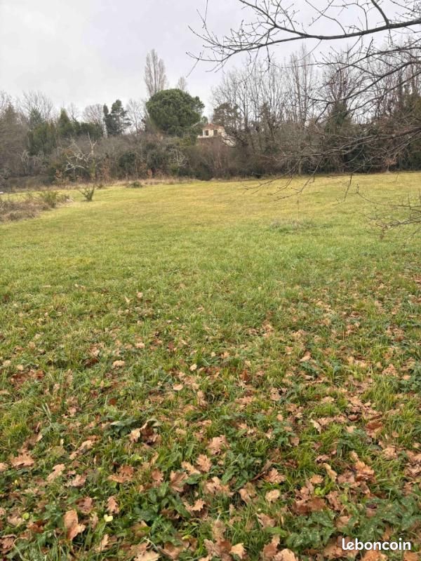 Terrain 379 m² · à Libourne · 115 000 €