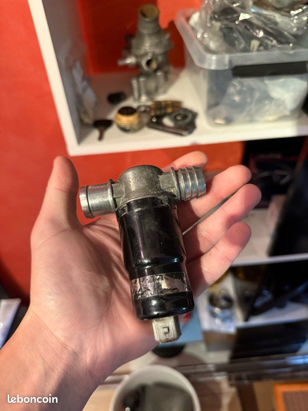 Régulateur de Ralenti air valve compatible pour BMW 3 5 E30 E34 325i 525i m20b25 (image 1)