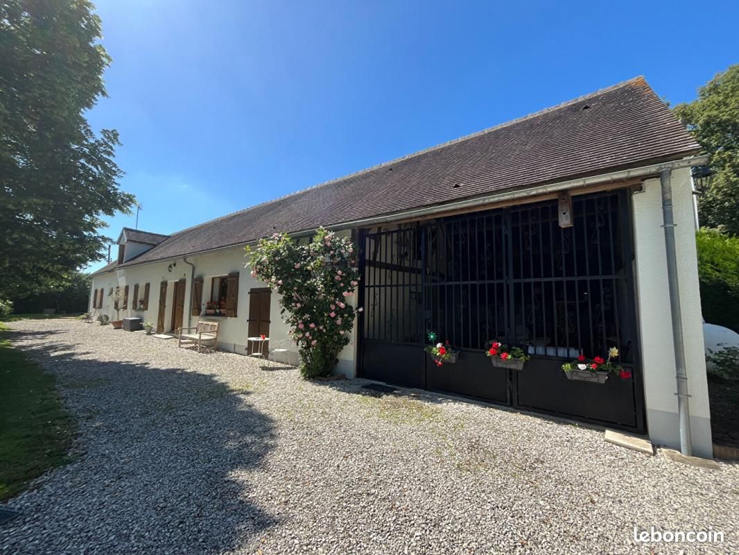 Maison 4 pièces 155 m² · à Ladon · 155 m² · 248 000 €