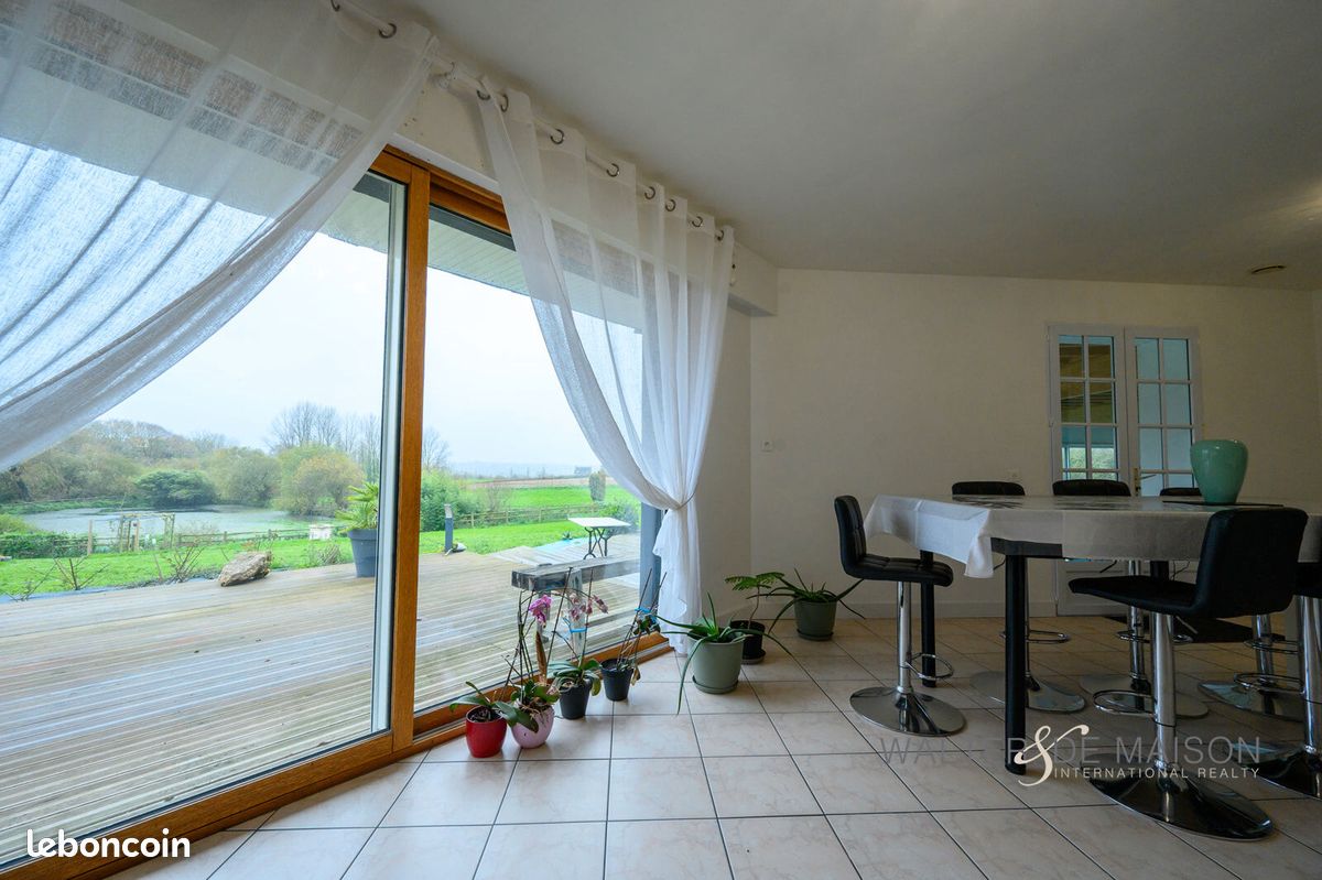 Maison 10 pièces 240 m² · à Plouider · 240 m² · 578 000 €