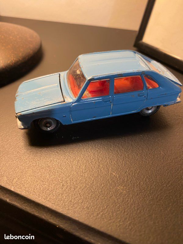 Dinky Toys France Pompe à Essence Sur Roues - Couleur Bleu Pétrole - Meccano - Rare