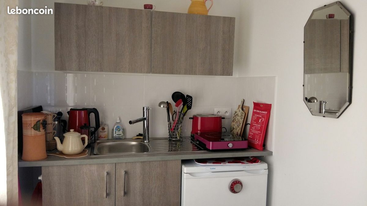 Super vue sur la vallée - Studio ideal single person/ couple ( babies welcome, we have a cot)/ or 2 friends (image 8)