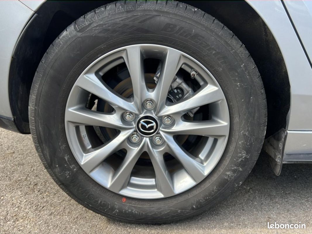 MAZDA MAZDA 3 2.0 e-skyactiv-g m-hybrid 122 business executive bva 2022 (image 32)