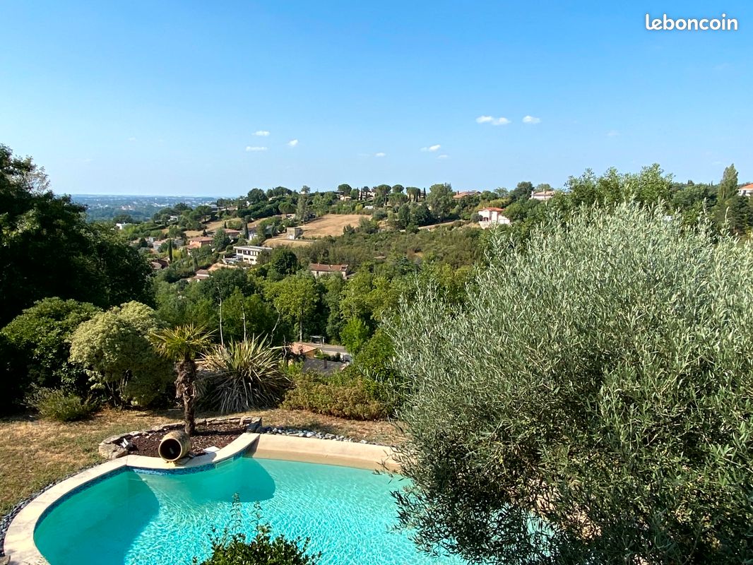 Maison 5 pièces 143 m² · à Lacroix-Falgarde · 143 m² · 560 000 €