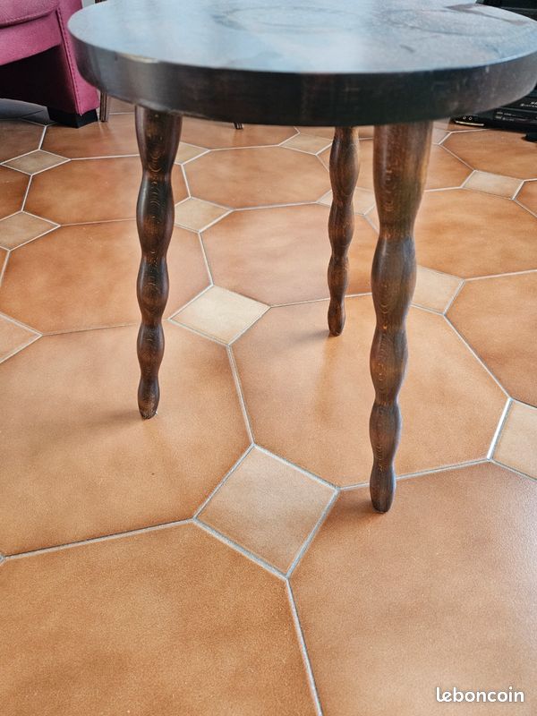 Gueridon 3 pieds (image 2)