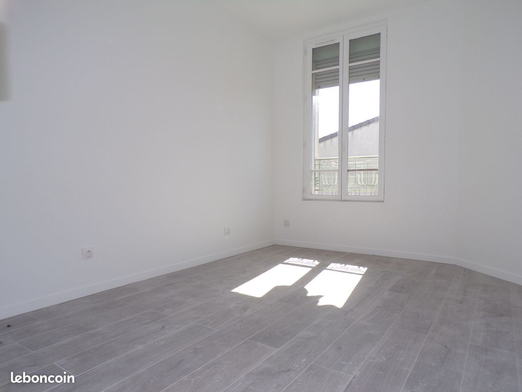 Appartement 2 pièces 44 m² · à Montreuil · 44 m² · 230 000 €