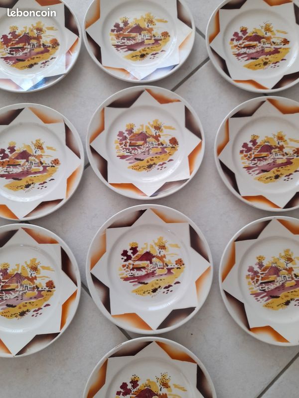 10 assiettes à dessert Longchamp décor vaches au pré (image 4)