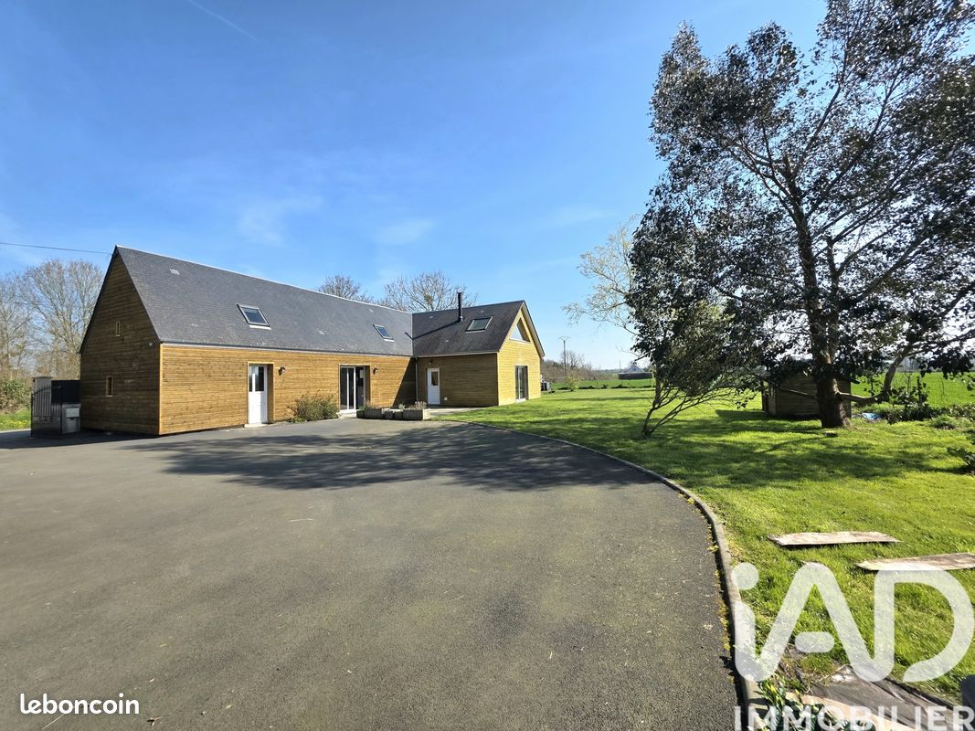 Maison 5 pièces 142 m² · à Saint-Amand-Villages · 142 m² · 224 500 €
