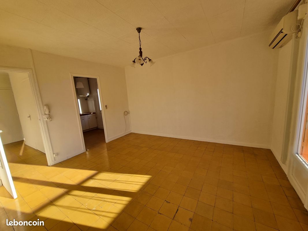Appartement 3 pièces 53 m² · à Nîmes · 53 m² · 610 €