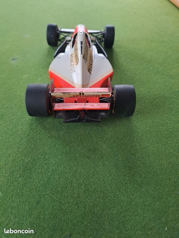 McLaren MP 4/9 Mika Häkkinen (1994 McLaren MP 4/9 Mika Häkkinen (1994