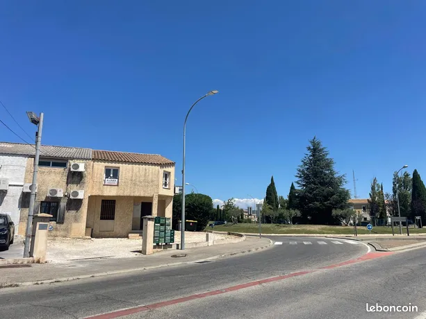 Annonce location Bureau lambesc