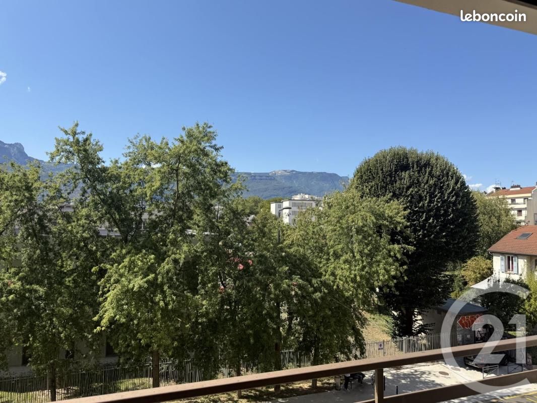 Appartement 3 pièces 87 m² · à Grenoble · 87 m² · 170 000 €