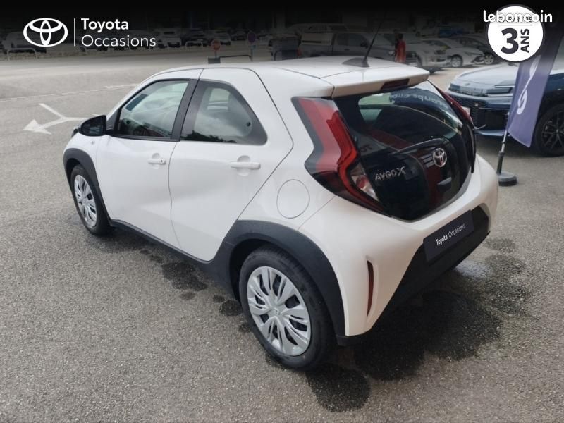 Toyota Aygo X 1.0 VVT-i 72ch Dynamic MY24 (image 2)