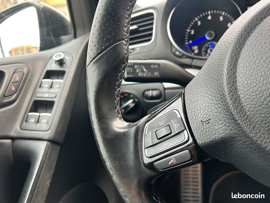 Volkswagen golf 6 r-line-2.0 tsi 270ch-bva-ligne inox-garantie 6 mois (image 27)