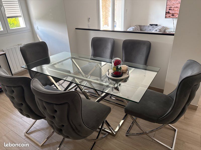 Table manger avec des chaises (image 1)