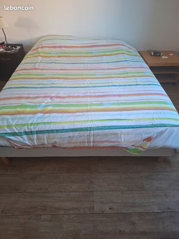 Parure de lit BECQUET – Housse réversible + traversin – 240x220 cm – Lit 140 (image 1)