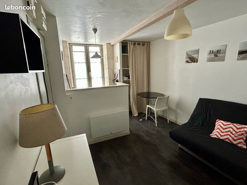 Appartement 1 pièce 15 m² · à La Rochelle · 15 m² · 530 €