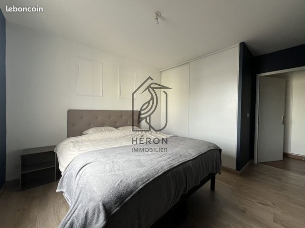 https://img.leboncoin.fr/api/v1/lbcpb1/images/be/b3/9a/beb39ab1d8695cc84addff3fc4800531c8ba6acf.jpg?rule=ad-image