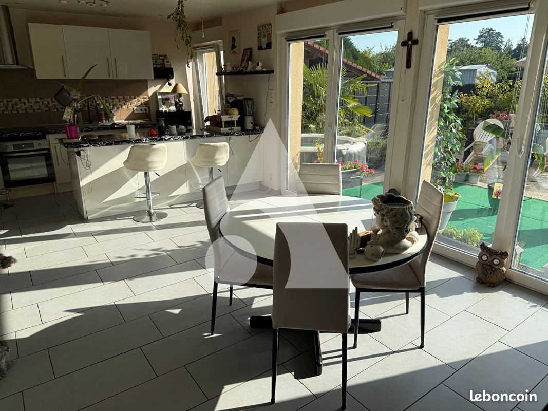 Maison 5 pièces 117 m² · à Delle · 117 m² · 222 000 €