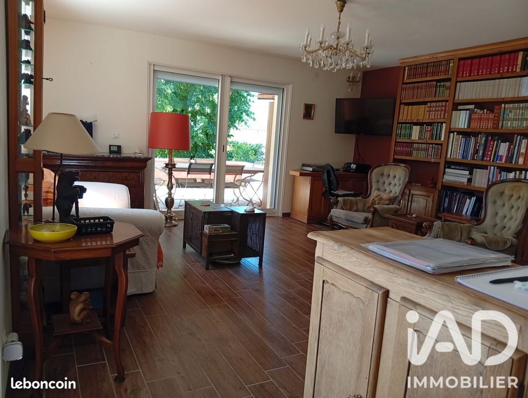 Maison 8 pièces 187 m² · à Buis-les-Baronnies · 187 m² · 299 000 €