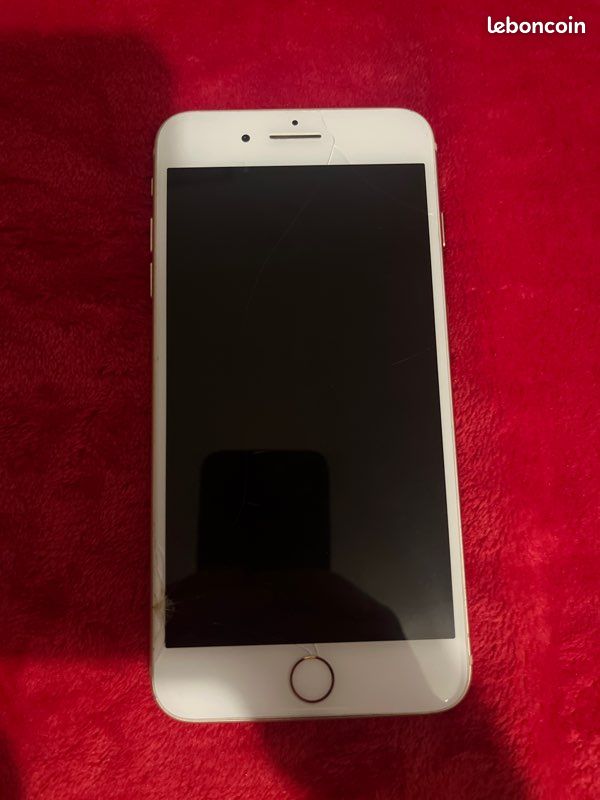 IPhone 8 Plus (image 2)