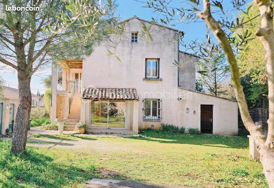Maison 6 pièces 154 m² · à Lauris · 154 m² · 365 000 €