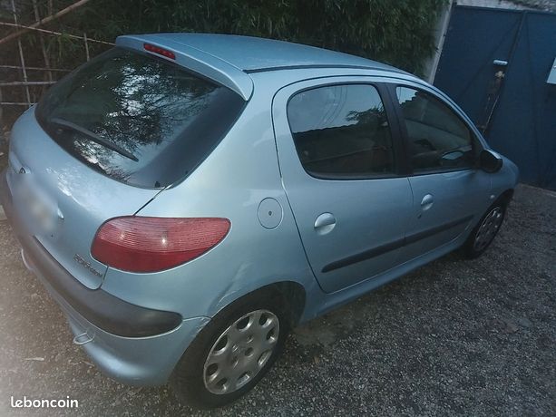 Peugeot 206 1.4 75Ch Essence Automatique Vendu COURNON D'AUVERGNE