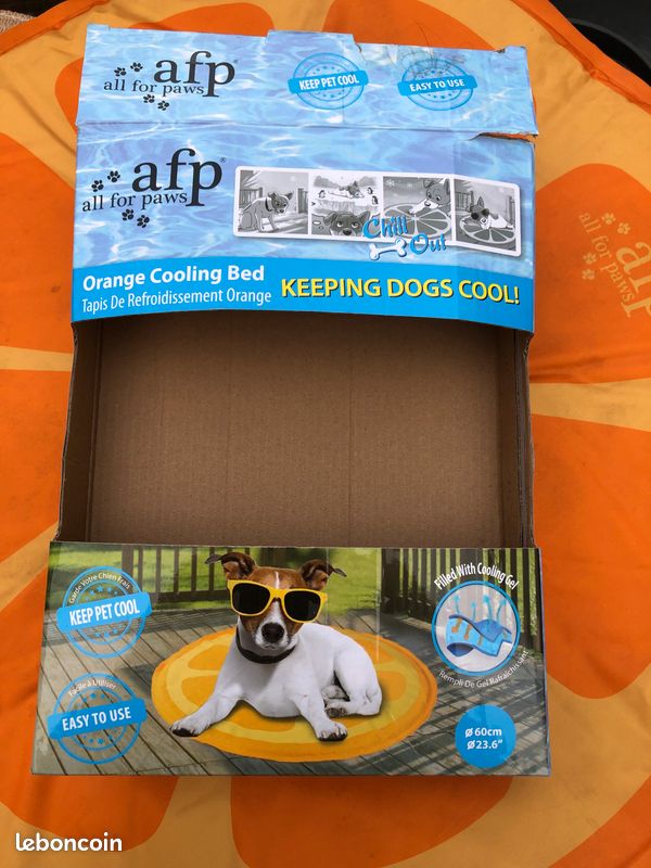 Tapis rafraichissant pour animaux de compagnie (image 1)