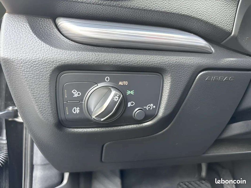 Audi A3 BERLINE 40 TFSI 190CH S LINE PLUS QUATTRO S TRONIC 7 EURO6D-T 141G (image 11)