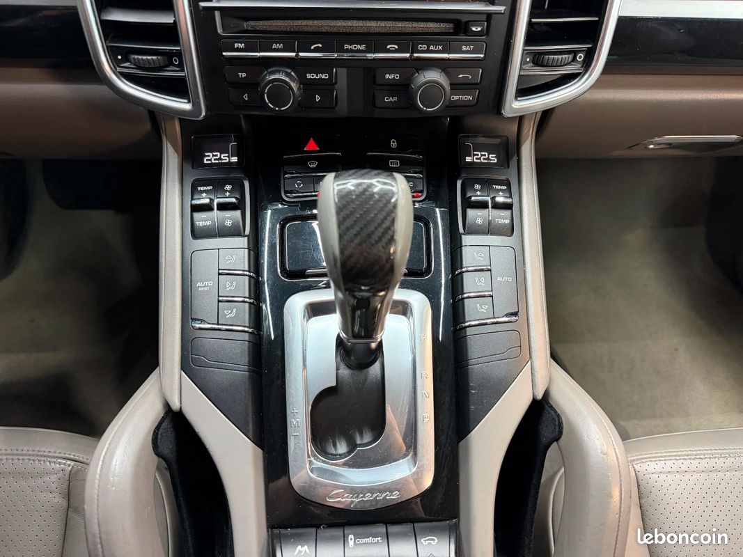 PORSCHE CAYENNE 3.0D V6 Tiptronic S (image 22)