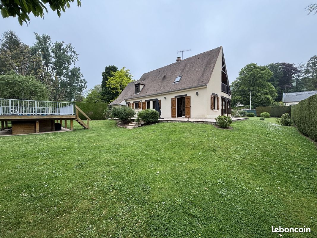 Maison 6 pièces 139 m² · à Attichy · 139 m² · 372 000 €
