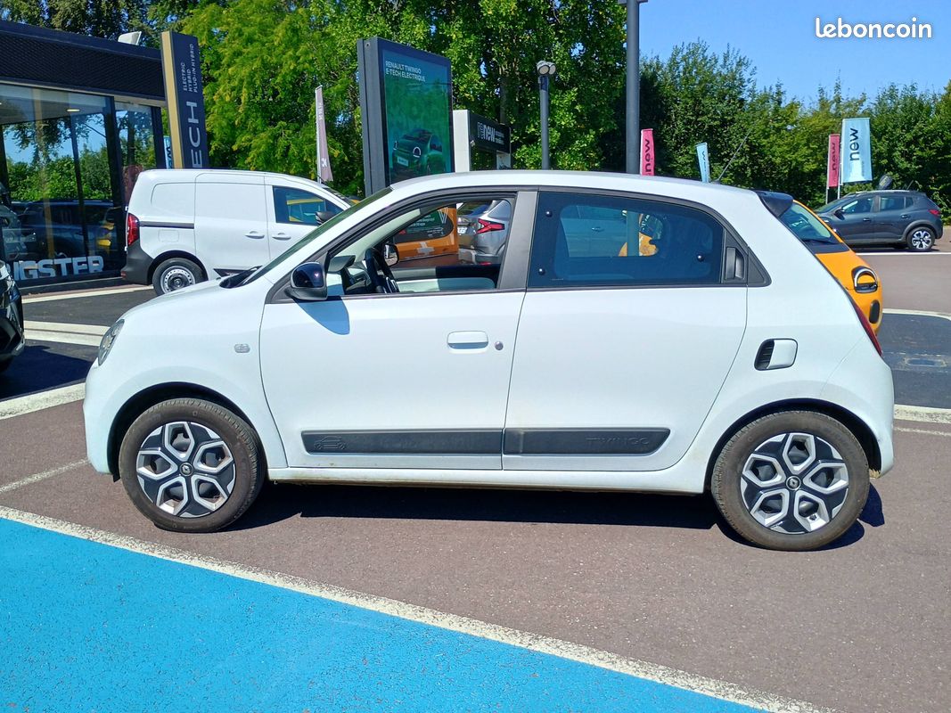 RENAULT Twingo III SCe 65 Equilibre (image 2)