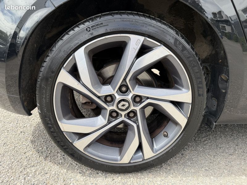 Renault MEGANE IV 1.6 DCI 165CH ENERGY GT EDC (image 23)