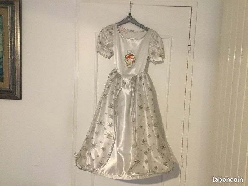 Déguisement « la robe de mariée de la petite sirène » taille ans