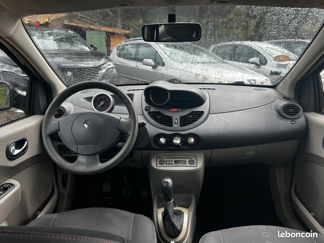 RENAULT Twingo II 1.5 DCI 65 DYNAMIQUE (image 7)