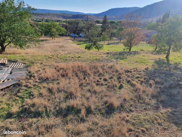Terrain constructible 856m²