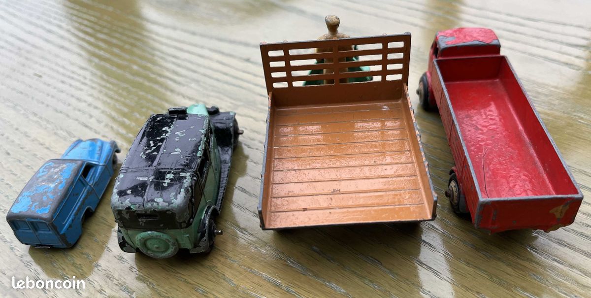 DINKY TOYS ANGLETERRE Camion Leyland Comet Rouge Et Jaune Ancienne