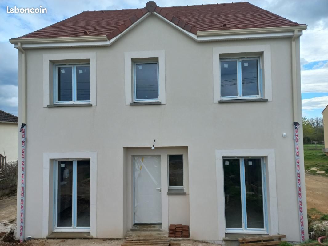 Maison 5 pièces 113 m² · à Grez-sur-Loing · 113 m² · 295 610 €