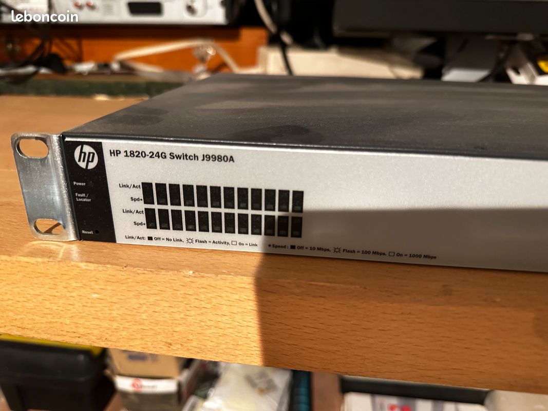 Switch rackable Giga HP J9980A 1820-24G (image 3)